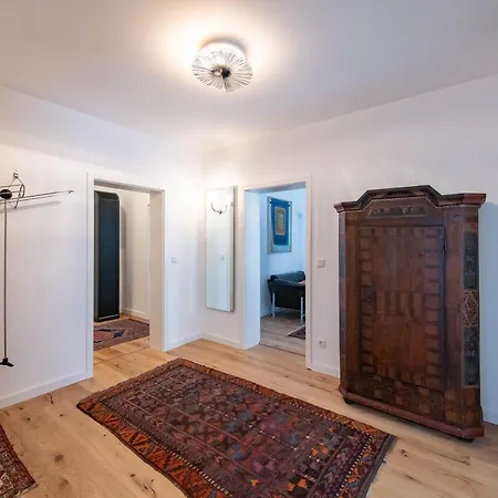 Helle Grosse Wohnung Mit Schnellem Internet * Essen